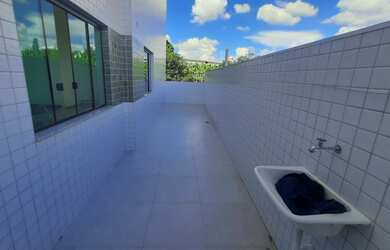 Imagem: O apartamento possui 3 Dormitórios, 2 Banheiros, 2 Vagas na