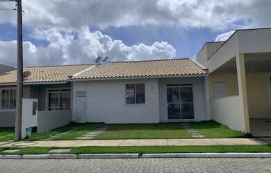Imagem: A casa em condomínio possui 2 Dormitórios, 1 Banheiro, 2 Vagas