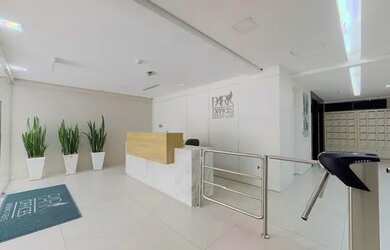 Imagem 12: Sala com 4 Dormitorio s localizado a no bairro Menino Deus em Porto Alegre...