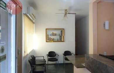 Imagem: O depósito possui 5 Vagas na garagem, 335m² de Área e está