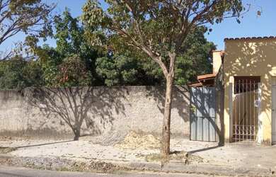 Imagem 1: zap vende se meio lote. 170m² de Área