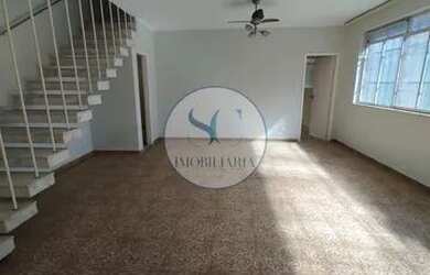 Imagem: A casa possui 2 Dormitórios, 2 Banheiros, 5 Vagas na garagem