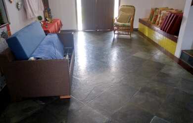 Imagem: A casa em condomínio possui 5 Dormitórios, 3 Banheiros, 1