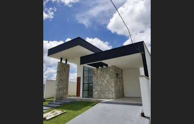 Imagem: A casa em condomínio possui 3 Dormitórios, 4 Banheiros, 1