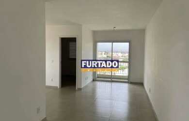 Imagem: O apartamento possui 1 Dormitório, 1 Banheiro, 1 Vaga na garagem