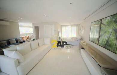 Imagem: O apartamento na cobertura possui 3 Dormitórios, 5 Banheiros