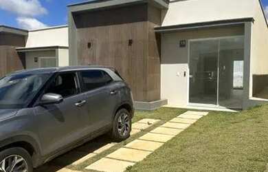 Imagem: A casa em condomínio possui 3 Dormitórios, 2 Banheiros, 2