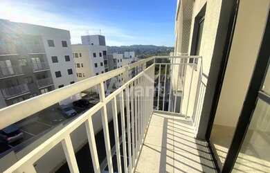 Imagem: O apartamento possui 2 Dormitórios, 1 Banheiro, 2 Vagas na