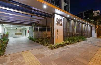 Imagem 5: Sala com 4 Dormitorio s localizado a no bairro Menino Deus em Porto Alegre...