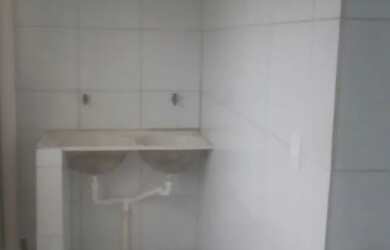 Imagem: A casa possui 2 Dormitórios, 1 Banheiro, 81m² de Área e