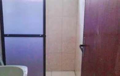 Imagem: A casa possui 2 Dormitórios, 2 Banheiros, 3 Vagas na garagem