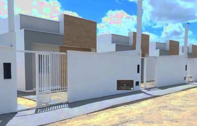 Imagem: A casa à venda possui 2 Dormitórios e 3 Vagas na garagem e