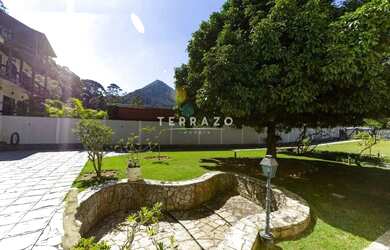 Imagem: Casa em Condomínio à venda, 5 quartos, 1 suíte, 10 vagas