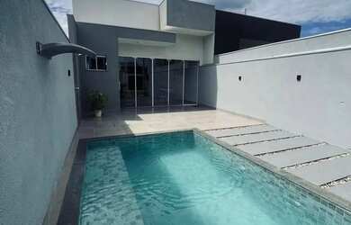 Imagem: A casa possui 2 Dormitórios, 3 Banheiros, 108m² de Área e