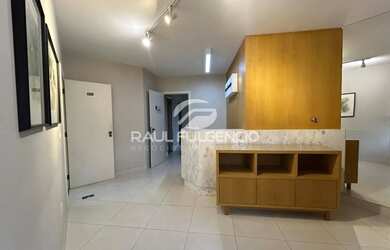 Imagem: O depósito possui 2 Vagas na garagem, 82m² de Área e está