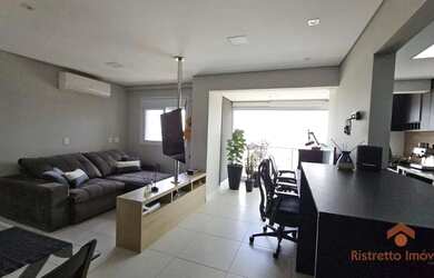 Imagem: O apartamento possui 2 Dormitórios, 2 Banheiros, 2 Vagas na