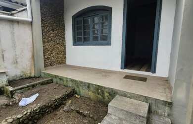 Imagem 2: Casa a venda na área central, próximo ao Posto Santa Rita, em Paranaguá