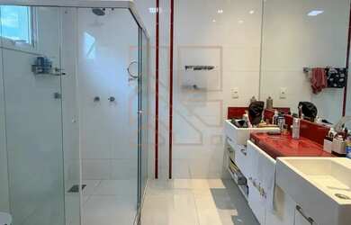 Imagem: A casa em condomínio possui 3 Dormitórios, 3 Banheiros, 4