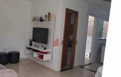 Imagem: A casa possui 2 Dormitórios, 2 Banheiros, 1 Vaga na garagem