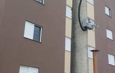 Imagem: O apartamento possui 2 Dormitórios, 1 Banheiro, 1 Vaga na garagem