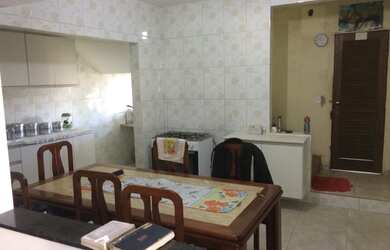 Imagem 1: Vendo casa. Varanda, Imóvel novo, 200m² de Áreae4 Vagas na garagem