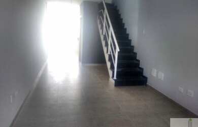 Imagem 3: SOBRADO GEMINADO À VENDA