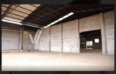 Imagem: O depósito possui 1.055m² de Área e está localizado em