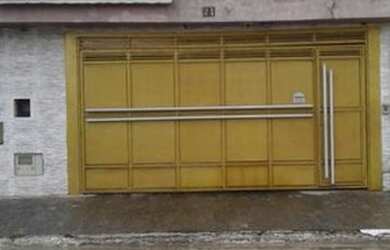 Imagem: A casa possui 4 Dormitórios, 4 Banheiros, 3 Vagas na garagem