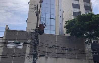 Imagem: O depósito possui 5 Vagas na garagem, 1.622m² de Área e