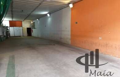 Imagem: O depósito possui 347m² de Área e está localizado em Santa