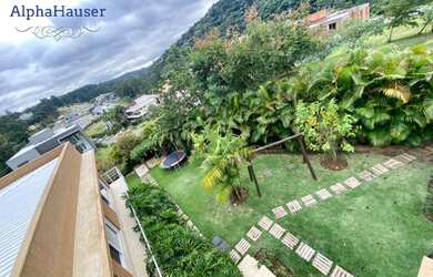 Imagem: A casa possui 5 Dormitórios, 5 Banheiros, 5 Vagas na garagem