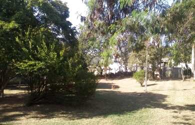 Imagem: O terreno possui 996m² de Área e está localizado em Parque