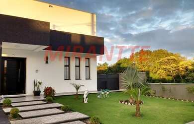 Imagem 1: Linda casa em CENTRO. Piscina, Churrasqueira, Guarda roupaeLareira