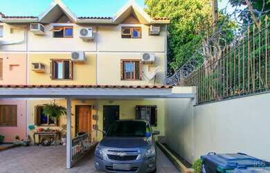 Imagem: A casa em condomínio possui 2 Dormitórios, 1 Banheiro, 1 Vaga