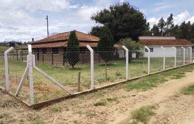 Imagem 12: Fazenda em Gália. Varandae32m² de Área