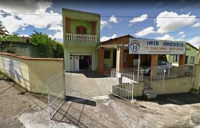 Imagem: O depósito possui 2 Vagas na garagem, 442m² de Área e está