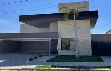 Imagem: A casa em condomínio possui 3 Dormitórios, 4 Banheiros, 4