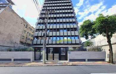 Imagem: O depósito possui 1 Vaga na garagem, 47m² de Área e está