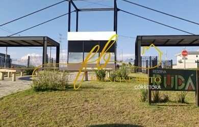 Imagem: O terreno possui 250m² de Área, Piscina e está localizado