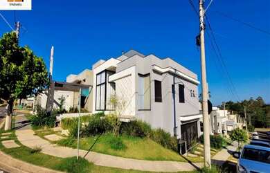 Imagem: A casa em condomínio possui 3 Dormitórios, 5 Banheiros, 4