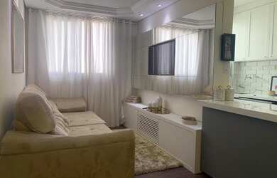 Imagem: O apartamento possui 2 Dormitórios, 1 Banheiro, 1 Vaga na garagem