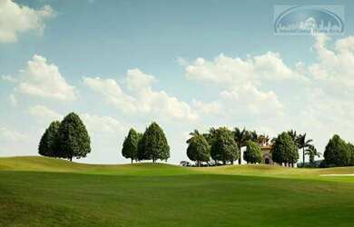 Imagem: O terreno possui 5.200m² de Área e está localizado em Jardim