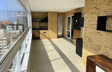 Imagem: O apartamento possui 3 Dormitórios, 3 Banheiros, 2 Vagas na