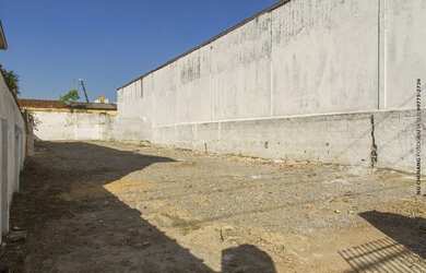 Imagem: O terreno possui 500m² de Área e está localizado em Vila