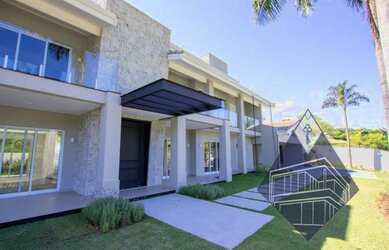 Imagem: A casa à venda possui 4 Dormitórios, 5 Banheiros, 2 Vagas