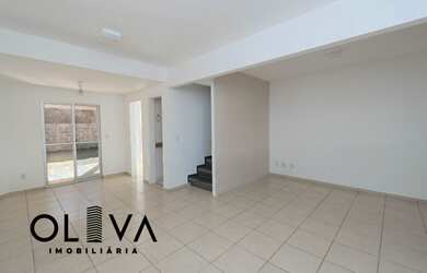 Imagem: A casa em condomínio possui 3 Dormitórios, 3 Banheiros, 2