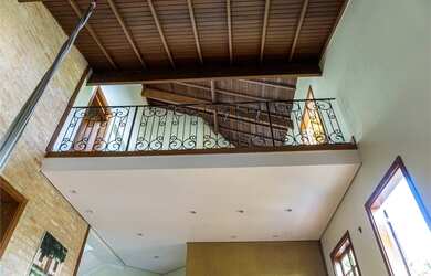 Imagem 7: Casa de condomínio para venda tem 361 metros quadrados!