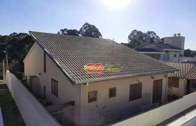 Imagem: A casa em condomínio possui 3 Dormitórios, 1 Banheiro, 4 Vagas