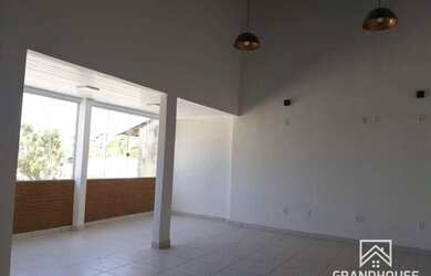 Imagem 2: Casa com , 335 m² - venda por R$ 1.950.000 ou aluguel por R$ 6.000/mês...