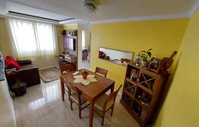 Imagem: O apartamento possui 2 Dormitórios, 1 Banheiro, 1 Vaga na garagem